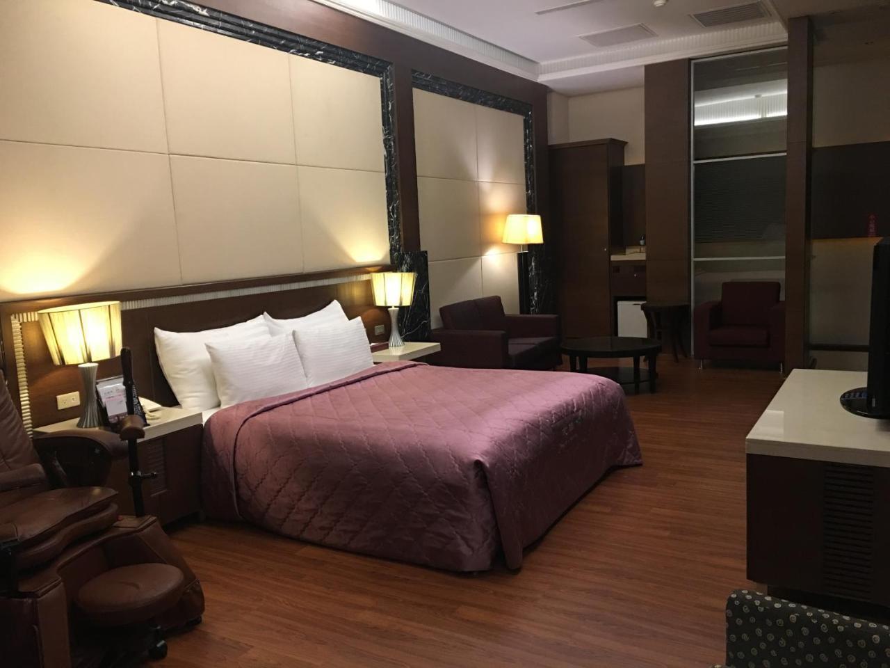 Jing Hwa Motel Tajnan Kültér fotó